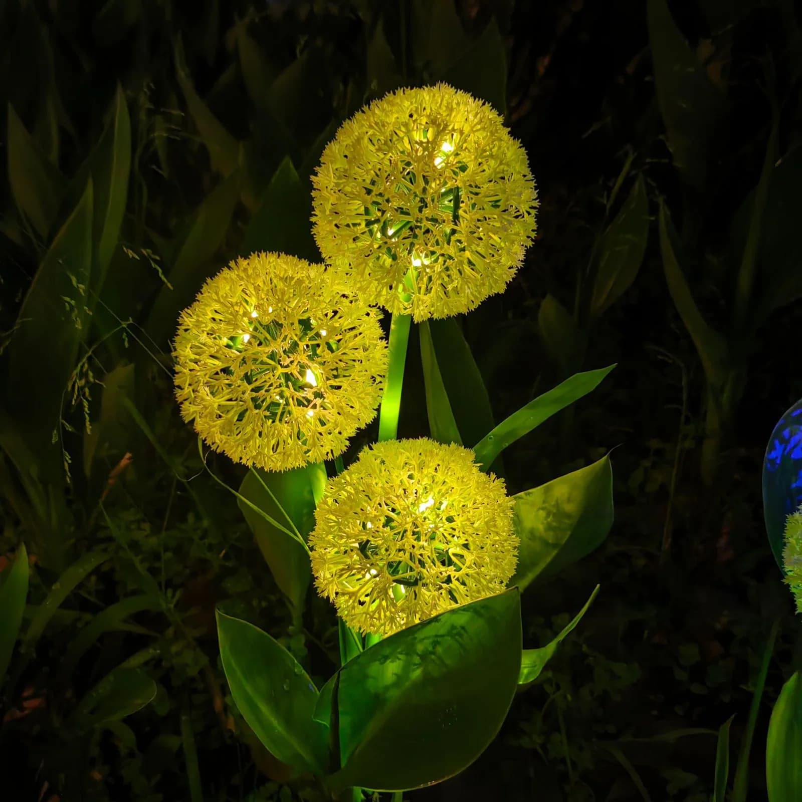 Lampe de jardin solaire sur piquet en forme de pissenlit